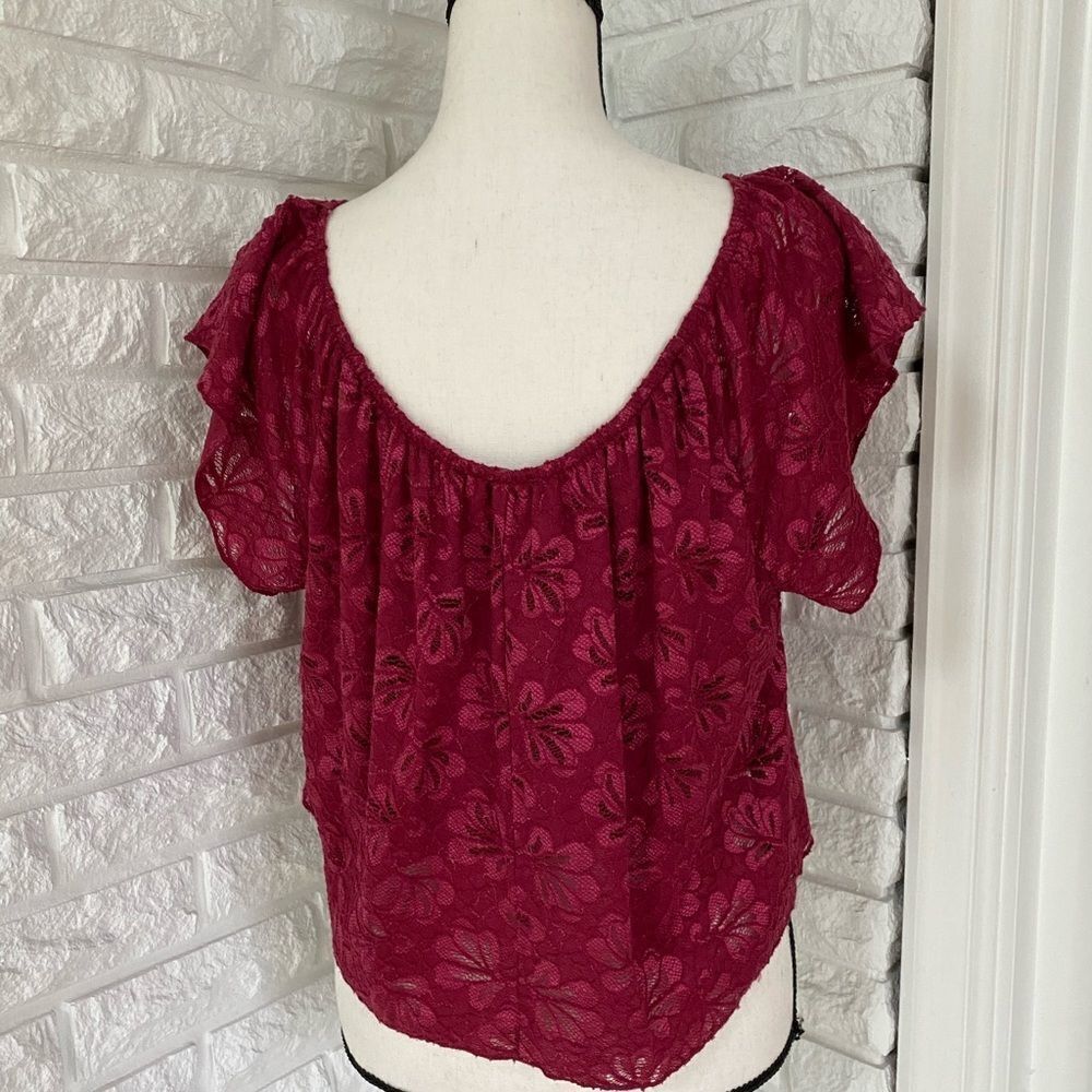 Red Top - Picture 4 of 4